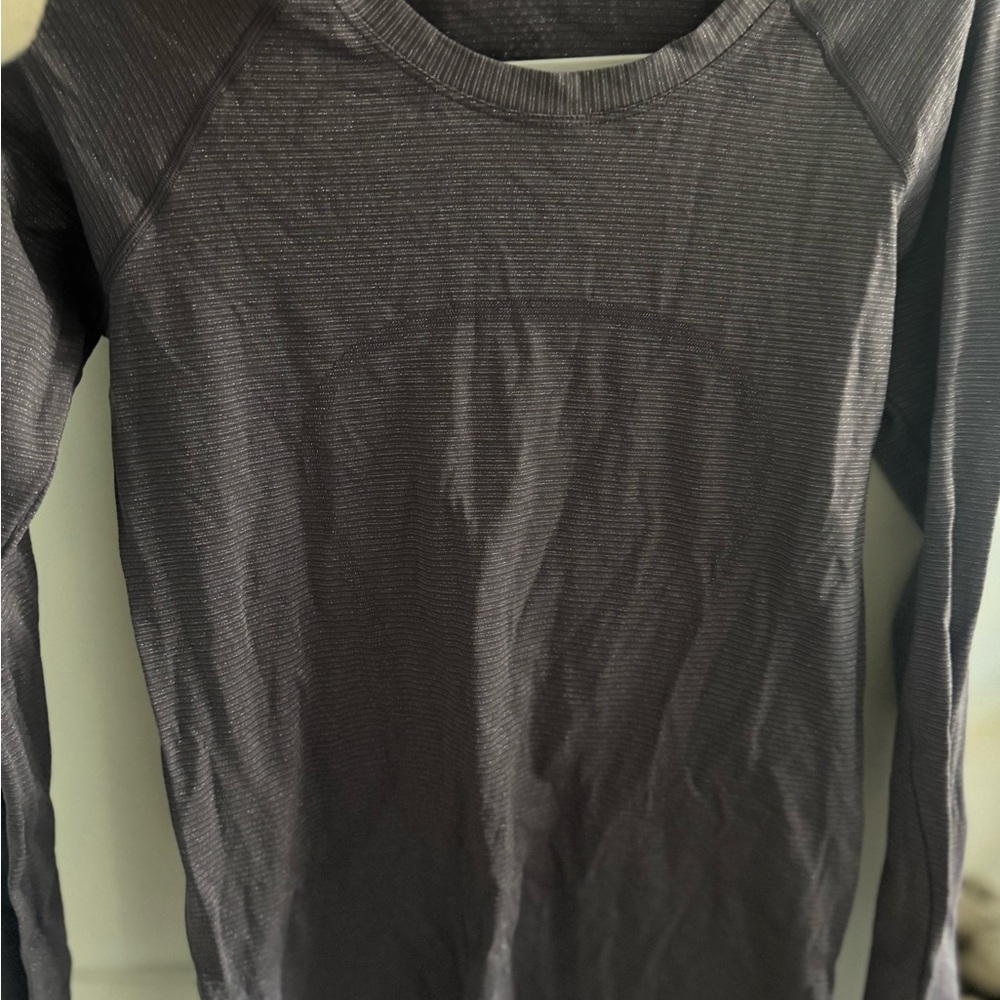 Lululemon Purple LS Swiftly size 6! like New!